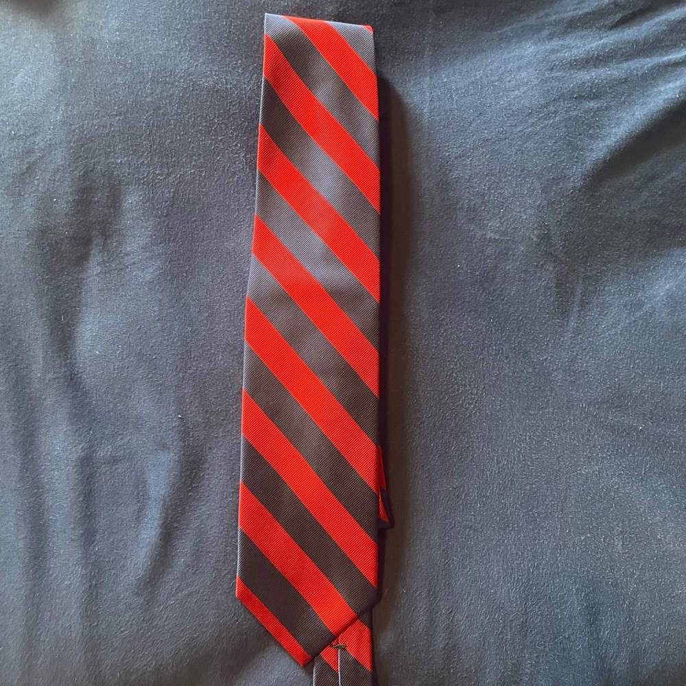 J. Crew • men's red navy striped silk tie